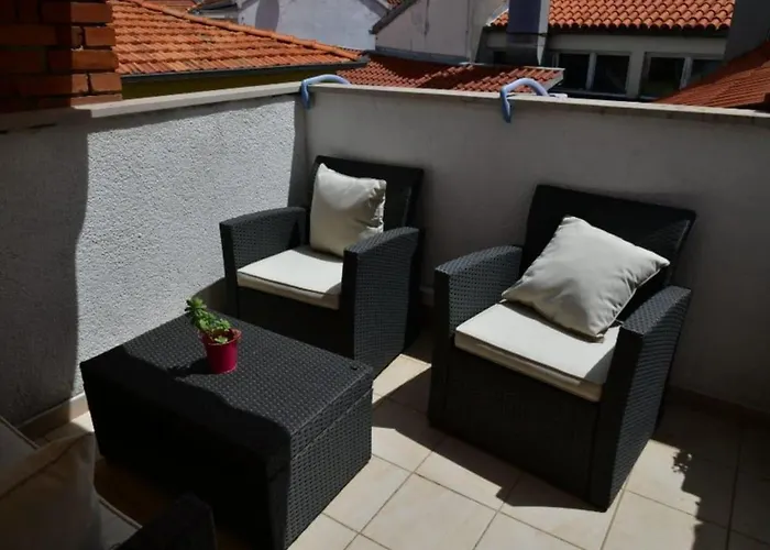 Two Bedroom A4 Appartamento *