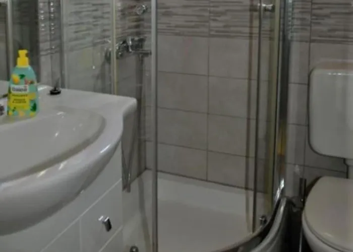 아파트 Two Bedroom A4 수페타르